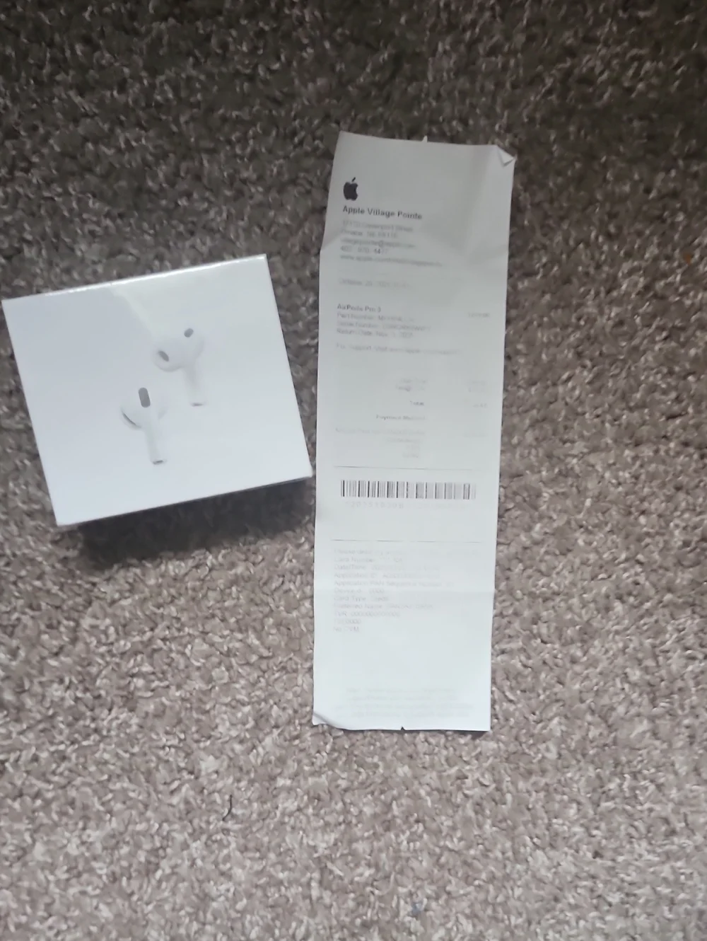 Apple AirPods Pro Wireless Earbuds in White